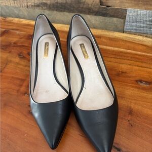 Louise et Cie Black Leather Pointed Toe Kitten Heel Pumps Size 11M Professional